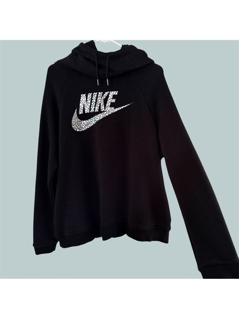 Nike XL Black Metallic Silver Logo Pullover Hoodie Sweatshirt Like New! EUC!